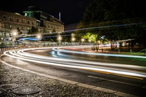 Witamy w przeszłości: Poznanie lokalnych zwyczajów, tradycji i rytuałów